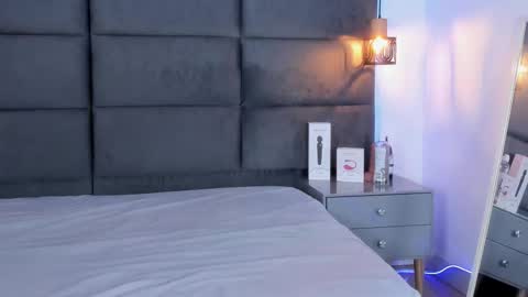 valentino moon online show from 10.14.25