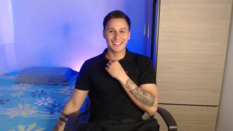 VALENTINO online show from 10.31.25