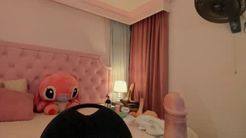 Vale Toro  online show from 01.13.25