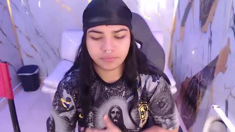 Snapshot of valeri_harpers4 chatting on 09.10.25 valeri_harpers4 online show from 09.10.25