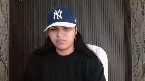 Snapshot of valeri_harpers4 chatting on 09.23.25 valeri_harpers4 online show from 09.23.25