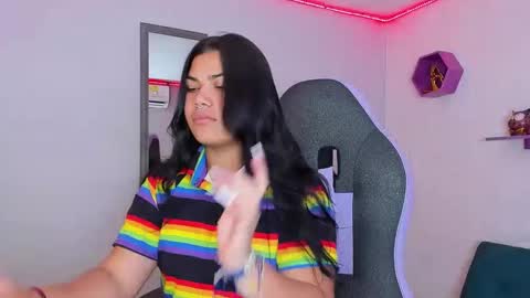 Snapshot of valeri_harpers4 chatting on 10.03.25 valeri_harpers4 online show from 10.03.25