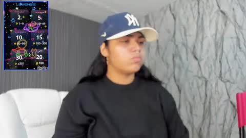 Snapshot of valeri_harpers4 chatting on 11.08.25 valeri_harpers4 online show from 11.08.25