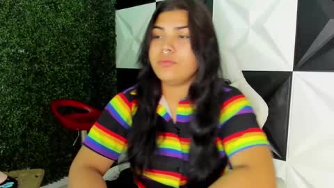 Snapshot of valeri_harpers4 chatting on 11.16.25 valeri_harpers4 online show from 11.16.25