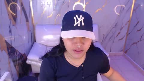 Snapshot of valeri_harpers4 chatting on 11.20.25 valeri_harpers4 online show from 11.20.25