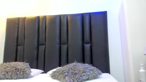 valeri_tafur online show from 02.27.25