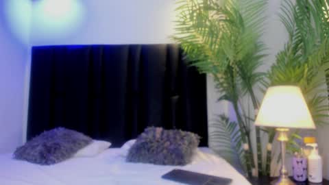 valeri_tafur online show from 10.17.25