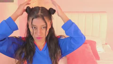 Snapshot of valeria__torres chatting on 06.24.26 Valeria online show from 06.24.26