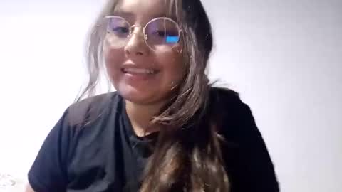 Snapshot of valeria_cherry chatting on 01.26.25 valeria online show from 01.26.25