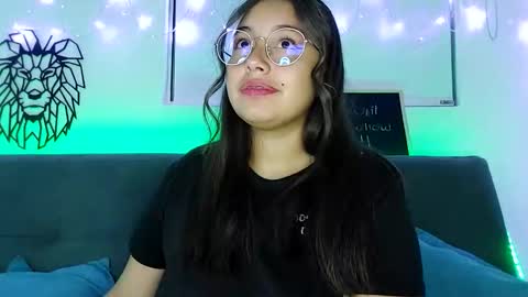 Snapshot of valeria_cherry chatting on 10.06.25 valeria online show from 10.06.25