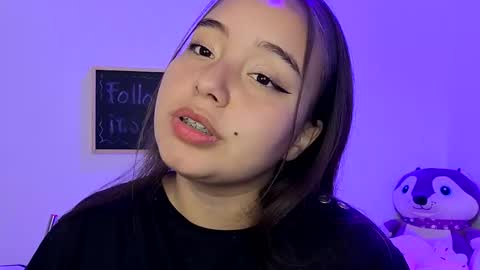 Snapshot of valeria_cherry chatting on 02.02.26 valeria online show from 02.02.26