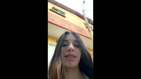 Snapshot of valeria_mendozza chatting on 01.01.25   online show from 01.01.25