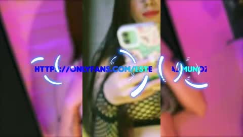 Snapshot of valeria_mendozza chatting on 03.10.25   online show from 03.10.25