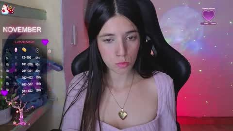 Snapshot of valeria_mendozza chatting on 11.06.25 online show from 11.06.25