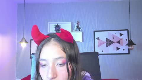 Snapshot of valeria_rossi7 chatting on 12.29.24 Valeria online show from 12.29.24