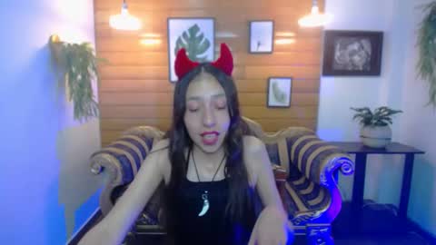 Snapshot of valeria_rossi7 chatting on 02.14.25 Valeria online show from 02.14.25