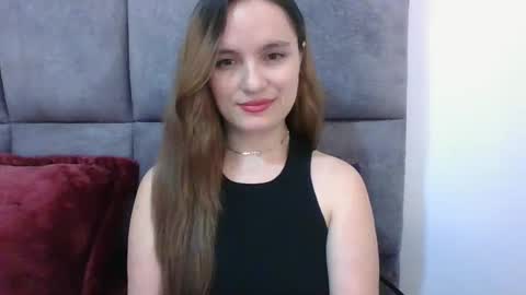 Snapshot of valeriafrannco chatting on 01.11.25 valeriafrannco online show from 01.11.25