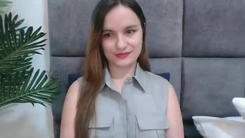 Snapshot of valeriafrannco chatting on 03.01.25 valeriafrannco online show from 03.01.25