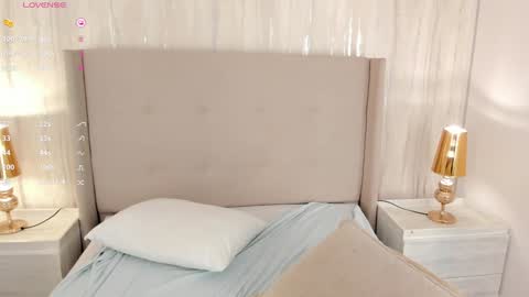 Valeria online show from 12.31.24