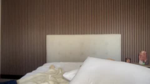 Valeria Peterson online show from 10.10.25