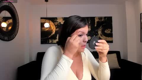 Snapshot of valeriaroldanx chatting on 07.17.26 Valeria online show from 07.17.26