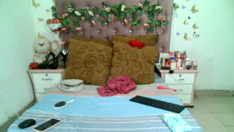 La valerie26 online show from 09.25.25