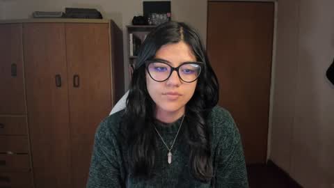 Snapshot of valerie__sky chatting on 01.08.25 Val online show from 01.08.25