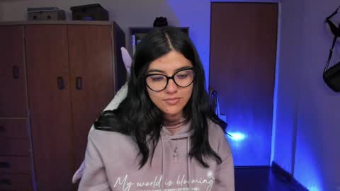 Snapshot of valerie__sky chatting on 01.24.25 Val online show from 01.24.25