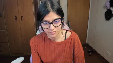 Snapshot of valerie__sky chatting on 01.29.25 Val online show from 01.29.25