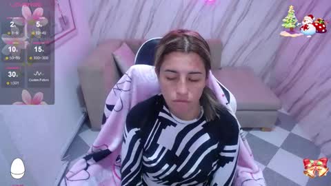 Snapshot of valerie_b chatting on 12.10.24 valerie_b online show from 12.10.24