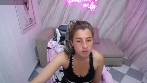 Snapshot of valerie_b chatting on 12.13.24 valerie_b online show from 12.13.24