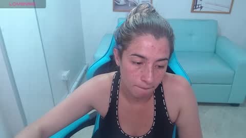 Snapshot of valerie_b chatting on 12.17.24 valerie_b online show from 12.17.24