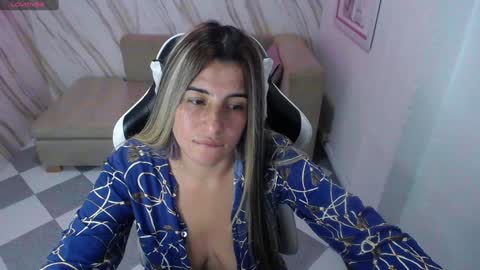 Snapshot of valerie_b chatting on 01.30.25 valerie_b online show from 01.30.25