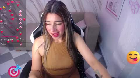 Snapshot of valerie_b chatting on 02.21.25 valerie_b online show from 02.21.25