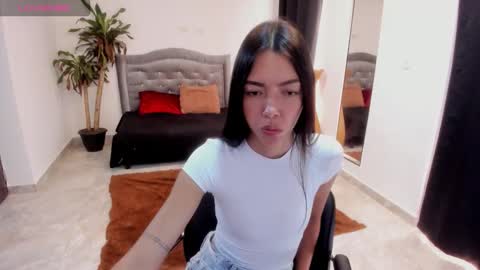 Snapshot of valerie_fox19 chatting on 01.16.26 Valerie fox online show from 01.16.26