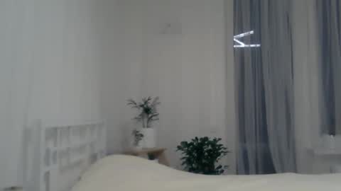 valerie_rose777 online show from 12.28.24