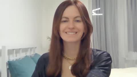 valerie_rose777 online show from 01.10.25