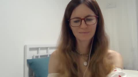 valerie_rose777 online show from 10.12.25