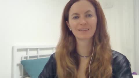valerie_rose777 online show from 10.31.25