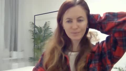 valerie_rose777 online show from 12.04.25