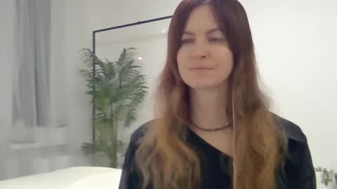 valerie_rose777 online show from 12.15.25