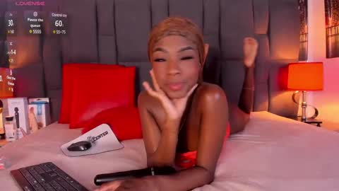 Snapshot of valerie_zans chatting on 03.06.25 valerie_zans online show from 03.06.25