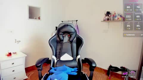 Valerie Blake online show from 09.28.25