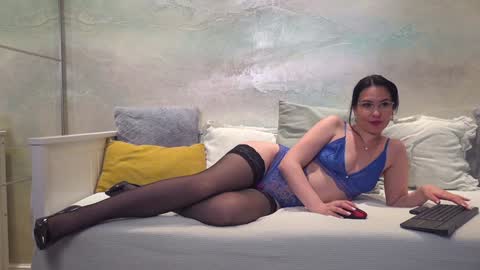 Valerie online show from 01.16.25