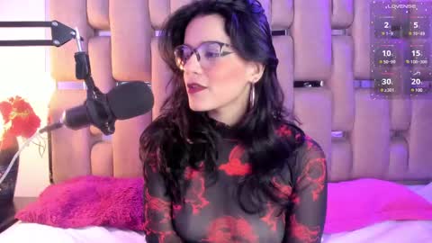 Snapshot of valeriekay_ chatting on 03.12.25 Valeria online show from 03.12.25