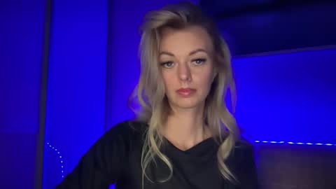 Valerie  online show from 05.15.26
