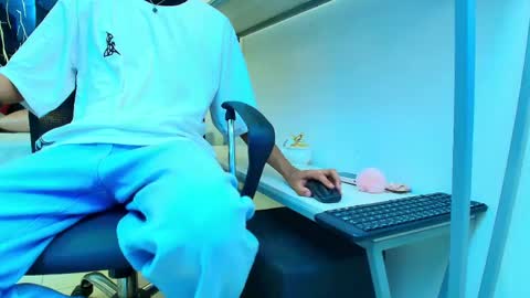 VALERIO  online show from 04.22.26