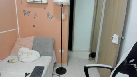 Juli C online show from 12.02.24