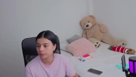 Juli C online show from 12.17.25