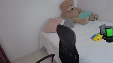valerihouse_ online show from 06.26.26